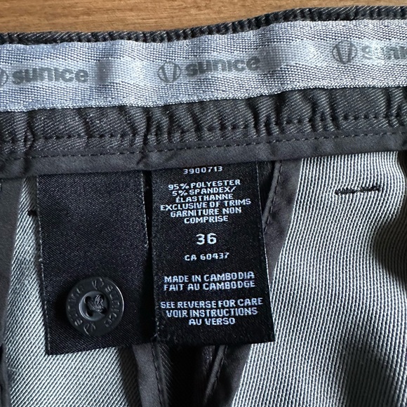 Sunice Men’s Grey Flat Front Shorts - Size 36 - Picture 4 of 7